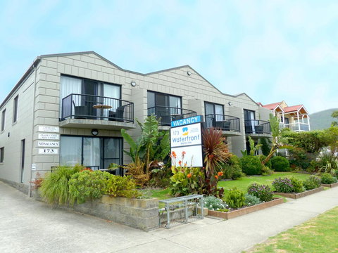 Apollo Bay Waterfront Motor Inn - VIC Tourism 1