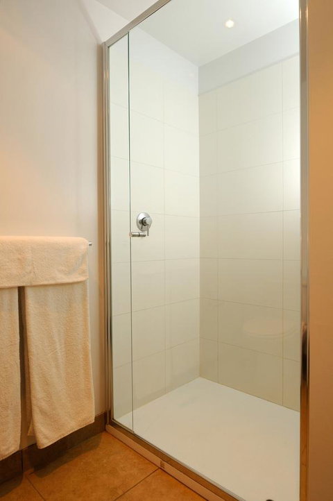 The Victoria Apartments - VIC Tourism 1