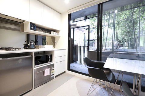 Mono Apartments On Franklin Street - VIC Tourism 26