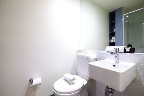 Mono Apartments On Franklin Street - VIC Tourism 23
