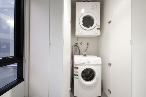 Mono Apartments On Franklin Street - VIC Tourism 9