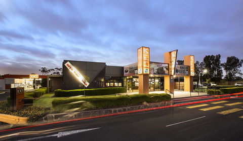 Nightcap At Keysborough Hotel - VIC Tourism 25