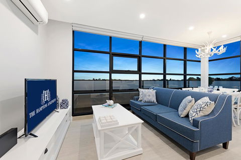 The Hamptons Apartments - St Kilda - VIC Tourism 24