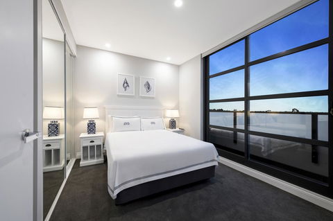 The Hamptons Apartments - St Kilda - VIC Tourism 4