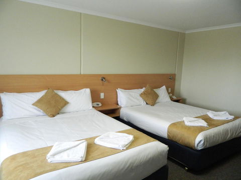 Ciloms Airport Lodge - VIC Tourism 34
