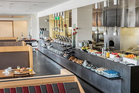 PARKROYAL Melbourne Airport - VIC Tourism 7