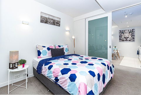 Stay Like Home - VIC Tourism 1