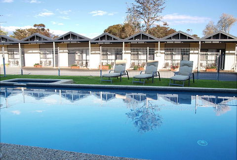 Mornington Motel - VIC Tourism 0
