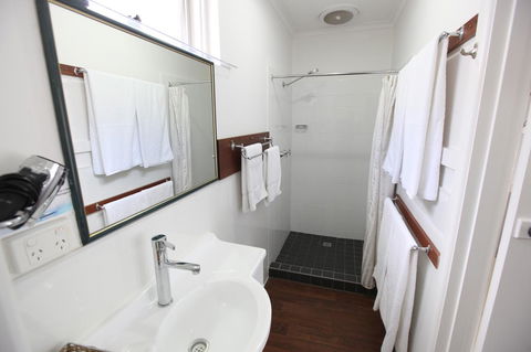 Mornington Motel - VIC Tourism 6