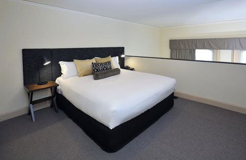 Grand Hotel Melbourne - VIC Tourism 18