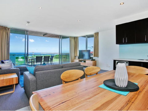 The Dolphin Apartments - VIC Tourism 15