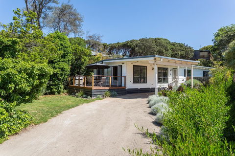 Blairgowrie Bella - Light Filled Home With Great Deck - VIC Tourism 11