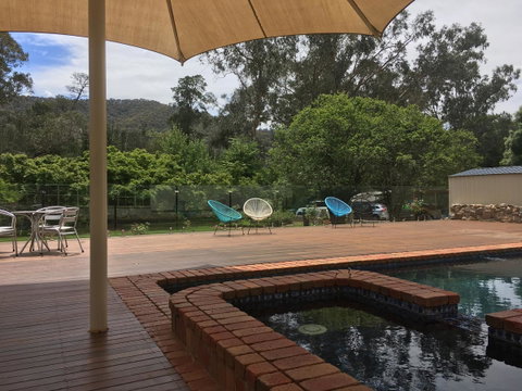 Bright Chalet - VIC Tourism 19