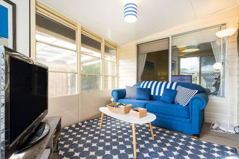 Nautique Beach House - VIC Tourism 12