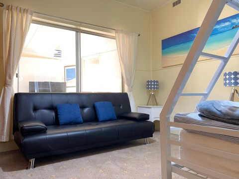 Nautique Beach House - VIC Tourism 10