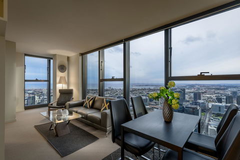 Melbourne SkyHigh Apartments - VIC Tourism 15