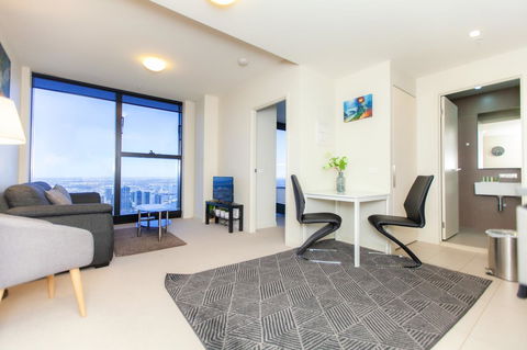 Melbourne SkyHigh Apartments - VIC Tourism 5