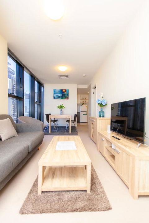 Melbourne SkyHigh Apartments - VIC Tourism 3