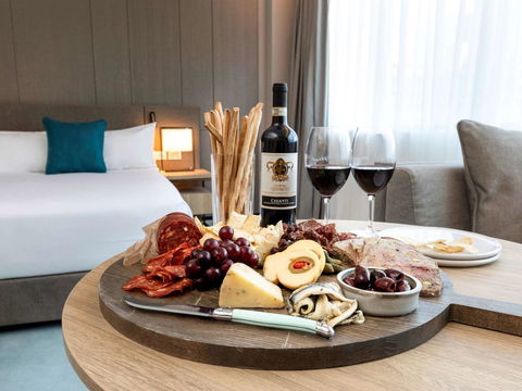 Novotel Melbourne Central - VIC Tourism 9