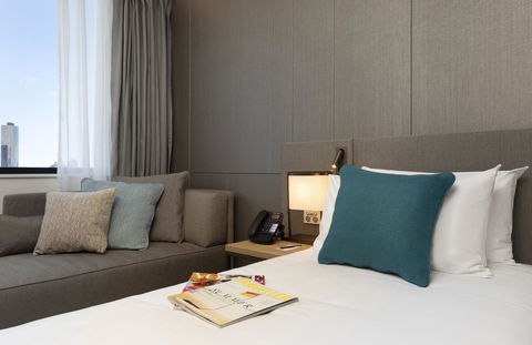 Novotel Melbourne Central - VIC Tourism 3