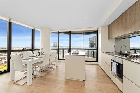 Best Views On Collins - VIC Tourism 27