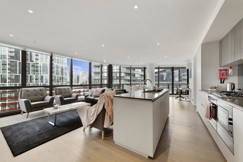 Best Views On Collins - VIC Tourism 18