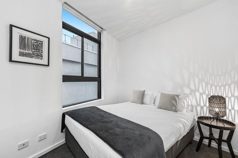 Melbourne Holiday Apartments Flinders Wharf - VIC Tourism 20