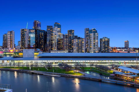 Melbourne Holiday Apartments Flinders Wharf - VIC Tourism 3