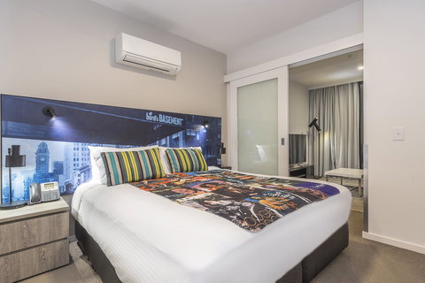 The Jazz Corner Hotel Melbourne - VIC Tourism 10