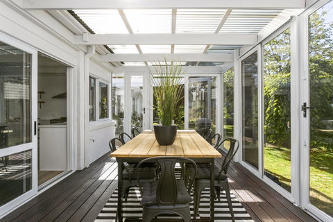 Oasis On Grange - VIC Tourism 6