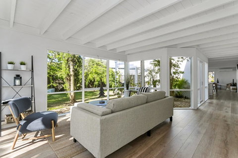 Oasis On Grange - VIC Tourism 4