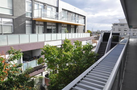 St Kilda Central Apartments - VIC Tourism 7