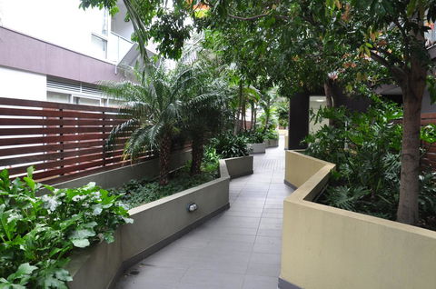 St Kilda Central Apartments - VIC Tourism 8