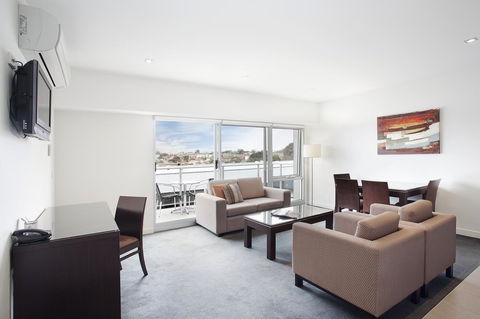 St Kilda Central Apartments - VIC Tourism 16