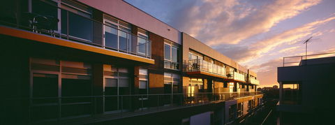 St Kilda Central Apartments - VIC Tourism 3
