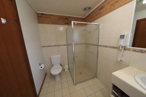 Quays Motel San Remo - VIC Tourism 14