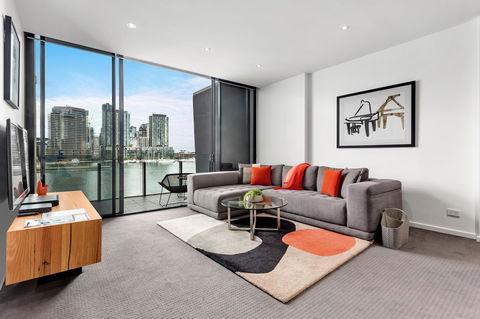 Docklands Private Collection - NEWQUAY - VIC Tourism 14