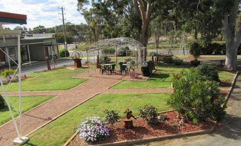 The Highlander Motel - 24HR Check In - VIC Tourism 5