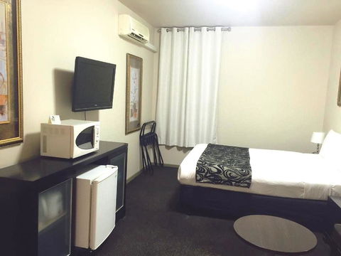 City Square Motel - VIC Tourism 1