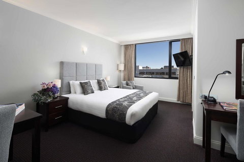 Crowne Plaza Melbourne Carlton, An IHG Hotel - VIC Tourism 11