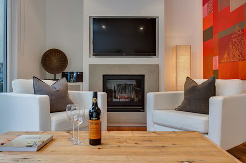 Capella Villa No. 4 - Stunning Luxury Decor Inside And Out - VIC Tourism 2