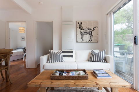 Capella Villa No. 4 - Stunning Luxury Decor Inside And Out - VIC Tourism 3