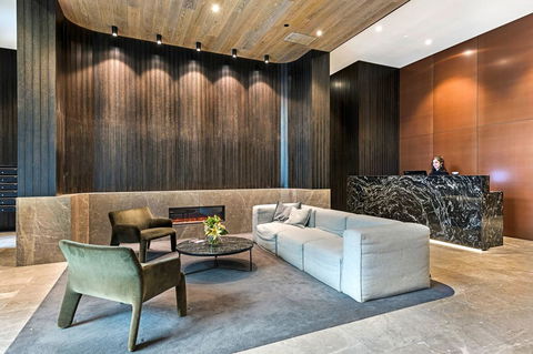 The Eminence Apartments By CLLIX - VIC Tourism 5