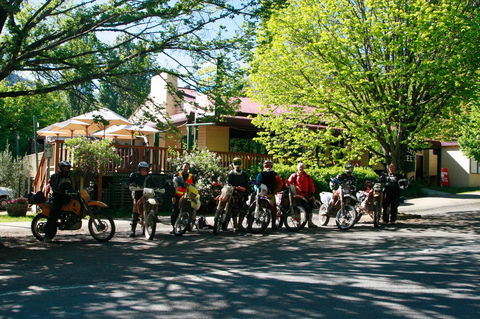 The Harrietville Snowline Hotel - VIC Tourism 40