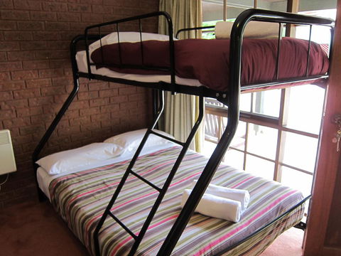 The Harrietville Snowline Hotel - VIC Tourism 19