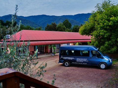 The Harrietville Snowline Hotel - VIC Tourism 1