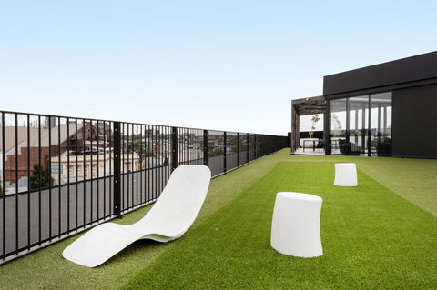 Modern Apartment In The Heart Of St Kilda - VIC Tourism 18