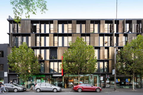 Modern Apartment In The Heart Of St Kilda - VIC Tourism 23