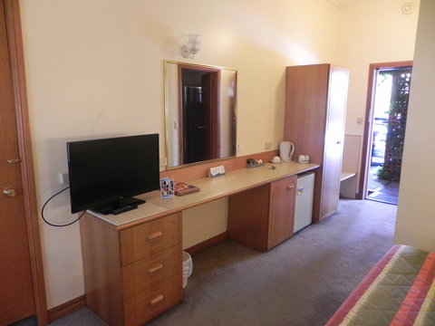 St Georges Motor Inn - VIC Tourism 44