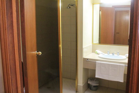 St Georges Motor Inn - VIC Tourism 6